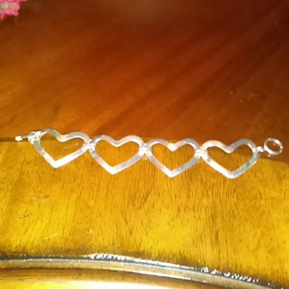 Sterling Silver Heart bracelet - Picture 2 of 8